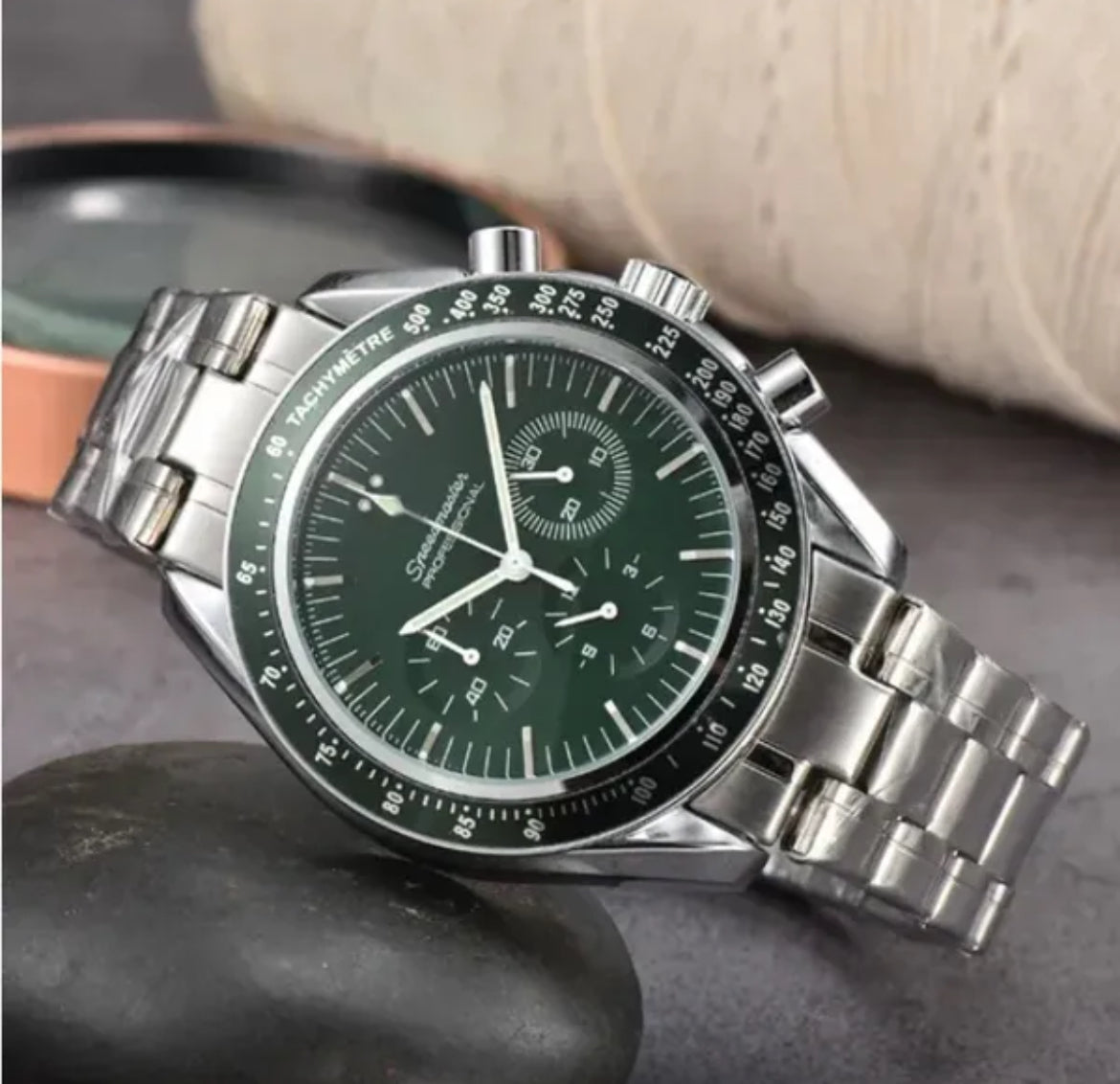 Omega Speedmaster Moonwatch Professional Green Dial QUARTZ Chronometer Watch