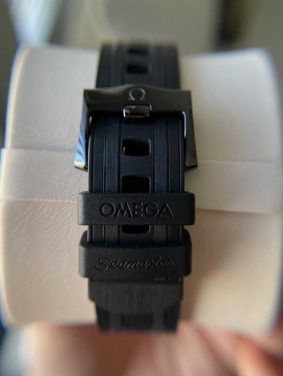 Omega Seamaster Automatic Black Rose Gold Rubber Strap 210.62.44.20.01.001